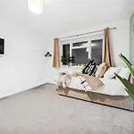 Elegant Redhill Drive Retreat Near Eastville Park 4 Bedroom By Altoluxo Short Lets & Serviced Apartman