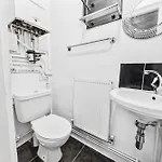 Apartman Elegant Redhill Drive Retreat Near Eastville Park 4 Bedroom By Altoluxo Short Lets & Serviced *