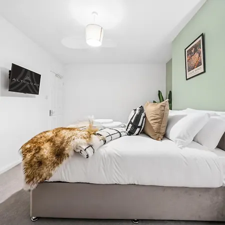 Elegant Redhill Drive Retreat Near Eastville Park 4 Bedroom By Altoluxo Short Lets & Serviced Apartmán *