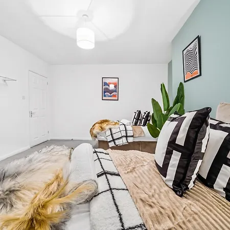 Apartmán Elegant Redhill Drive Retreat Near Eastville Park 4 Bedroom By Altoluxo Short Lets & Serviced Bristol
